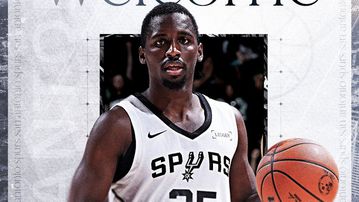 Επίσημα στους Σαν Αντόνιο Σπερς ο Ντέιβιντ Τζόουνς-Γκαρσία