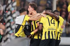 Ο Πιερό το έχασε, ο Ρέλβας το έβαλε λίγα δευτερόλεπτα μετά για το 1-0 της ΑΕΚ (vid)