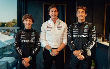 Τέλος από τον Βολφ στα σενάρια για Φερστάπεν στη Mercedes: «Συνεχίζουμε με Ράσελ και Αντονέλι»