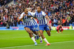 Ούτε ερασιτεχνική ομάδα: Οκτώ παίκτες της Μάντσεστερ Γιουνάιτεντ «πετούσαν αετό» στο δεύτερο γκολ της Μπράιτον (pic-vid)