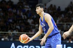 Σαμοντούροφ: «Μεγάλη μου τιμή και χαρά που έπαιξα με την Εθνική Ελλάδας»