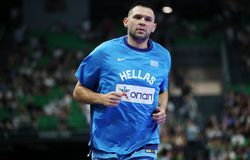 Παπανικολάου: «Το ταβάνι μας το ορίζουμε εμείς» (vid)