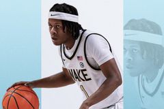 Άπλμπι: «Η Μύκονος μου δίνει ξανά την αίσθηση της πρόκλησης»