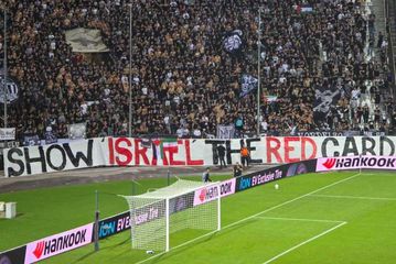 «Δείξτε στο Ισραήλ...»: Το πανό των φίλων του ΠΑΟΚ στο ματς με την Μακάμπι