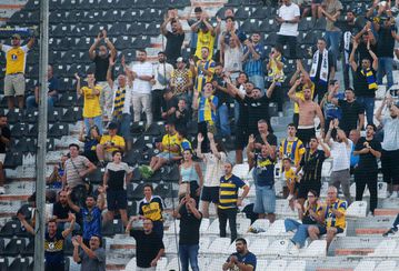 Οι οπαδοί της Μακάμπι φώναζαν συνθήματα υπέρ του Άρη στην Τούμπα