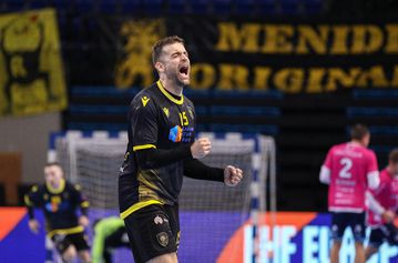 Νίκη - θρίλερ για την ΑΕΚ κόντρα στην Κρίενς