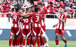 Φουλ του... εξωτερικού οι «ερυθρόλευκοι» στο ρεπό τους