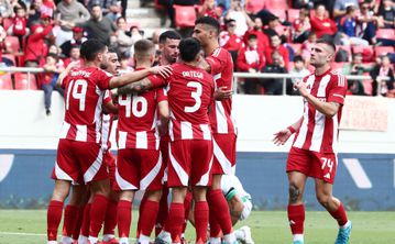 Φουλ του... εξωτερικού οι «ερυθρόλευκοι» στο ρεπό τους