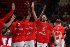 Βαρβούνης: «Στις τέσσερις καλύτερες ομάδες της Euroleague o Ολυμπιακός»