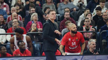 Ικανοποίηση από τον Γιώργο Μπαρτζώκα - Εκθείασε τους φιλάθλους του Ολυμπιακού