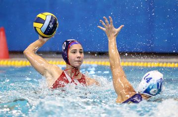 Μεγάλη νίκη του Ολυμπιακού στη Βουδαπέστη με buzzer beater της Β. Πλευρίτου