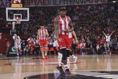 Με «βροχή» τριπόντων ο Ολυμπιακός διέλυσε τη Ζάλγκιρις!