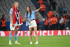 Οι σύλλογοι της Premier League προσλαμβάνουν «ειδικούς» για τις συντρόφους των παικτών