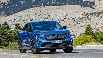 Σε ιστορικά υψηλά τα μερίδια των SUV στην Ελλάδα