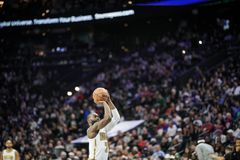 Ο Τζέιλεν Μπράουν οδήγησε τους Σέλτικς στη νίκη επί των αποδεκατισμένων Μάτζικ