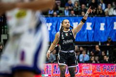 ΦΕΝΕΡΜΠΑΧΤΣΕ - ΒΙΡΤΟΥΣ ΜΠΟΛΟΝΙΑ