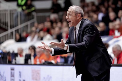 Τέλος εποχής στην Αρμάνι Μιλάνο: Παραιτήθηκε ο Έτορε Μεσίνα