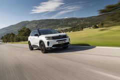 Με τρεις εκδόσεις το νέο Citroen C5 Aircross στην Ελλάδα