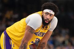 Ντέιβις: «Μ@λ@κίες, είναι απαράδεκτο. Μας έκλεψαν!»