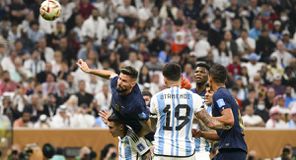 Η Μπενφίκα προσφέρει νέο διετές συμβόλαιο στον Οταμέντι