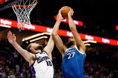 Οι Τίμπεργουλβς «δάγκωσαν» στο Σακραμέντο τους Κινγκς - Στο... μηδέν και στο επτάμισι ο Βεζένκοφ (vids)