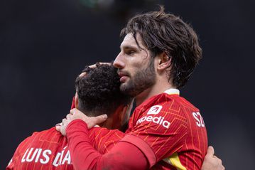 Ο Σομποσλάι εξήγησε τις επιτυχίες της Λίβερπουλ: «Πιστεύουμε στον Σλοτ και αυτός πιστεύει σε εμάς»