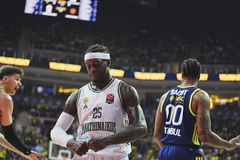 Πέτγουεϊ για Ναν: «Προσπαθεί να στείλει κόσμο στο νοσοκομείο»