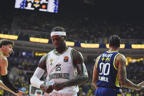 Πέτγουεϊ για Ναν: «Προσπαθεί να στείλει κόσμο στο νοσοκομείο»