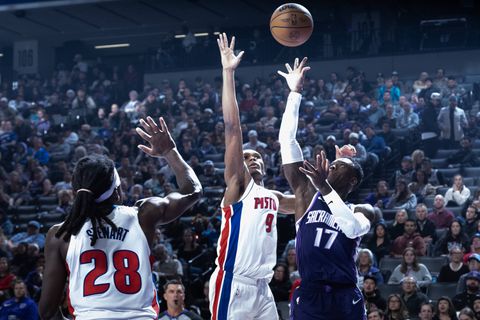 Οι Πίστονς δεν σταματούν πουθενά, «λύγισαν» και τους Κινγκς με 136-127