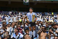 Αμερικανική επένδυση στο θρυλικό «Αζτέκα» που έκανε Παγκόσμιους πρωταθλητές τους Πελέ και Μαραντόνα