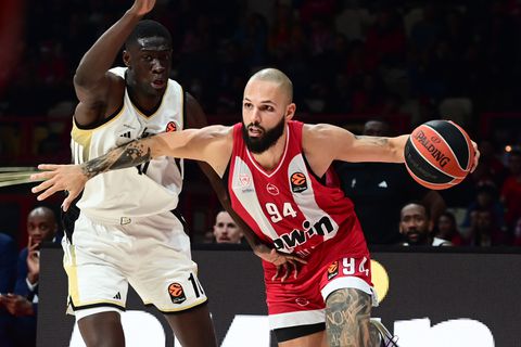 Η απρόσμενη χριστουγεννιάτικη επιλογή του Εβάν Φουρνιέ: Ποια ταινία προτιμάει