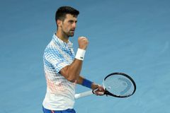 «Αέρας» στα ημιτελικά ο Τζόκοβιτς (vid)