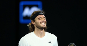 Απίστευτο φόρχαντ του Τσιτσιπά στην κορυφή του top-10