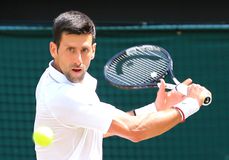 H όμορφη κίνηση του Τζόκοβιτς που συγκίνησε την μητέρα του (vid)