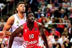 Μισές ομάδες Ολυμπιακός και Ρεάλ - Χωρίς Ταβάρες, Γιουλ και δύο αμφίβολοι για τη Βασίλισσα