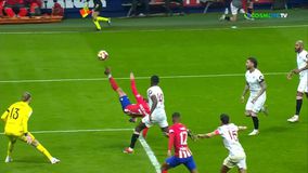 Ατλέτικο Μαδρίτης - Σεβίλλη: Εκατοστά από αδιανόητο γκολ με... ακροβατικό ο Γκριεζμάν!