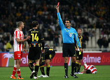 Κωνσταντινέας: «Έκρυβα την οικογένειά μου γιατί φοβόμουν - Δεν μπορεί αυτό να γίνεται κάθε Κυριακή»