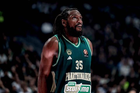 Φαρίντ για απουσίες και πρόγραμμα: «Δεν είμαστε παιδιά, παίζουμε για χρήματα και συμβόλαια»