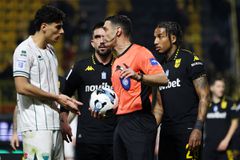 Παράπονα του Λεβαδειακού για τα δύο γκολ του Άρη - Που εστιάζουν (vids)