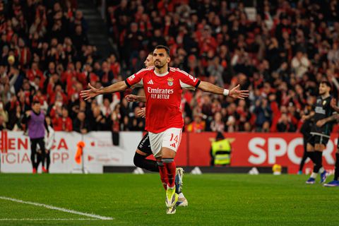 Ασταμάτητος Παυλίδης, γράφει το 2-0 για τη Μπενφίκα (Vid)