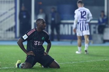 «Άνοστος» ο Παναθηναϊκός άφησε δύο βαθμούς στο Περιστέρι