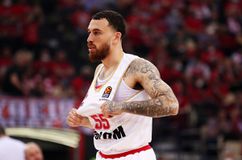 Ο Μάικ Τζέιμς αποθέωσε τον Σλούκα: «Σκέτη έμπνευση»!