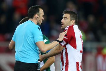 Ολυμπιακός: Χάνει τη ρεβάνς με την ΑΕΚ ο Παπασταθόπουλος