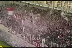 Εξαιρετική ατμόσφαιρα από 10.000 φιλάθλους της ΑΕΛ για το ματς με τον Λεβαδειακό