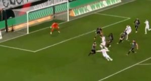 Ανατροπή παραμονής για την Άουγκσμπουργκ - «Κάζο» της Ντόρτμουντ στη Βεστφαλία