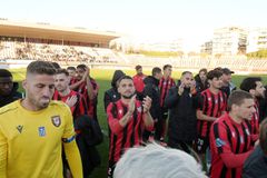 Η αποστολή της Παναχαϊκής έφτασε στο αεροδρόμιο μετά τον εγκλωβισμό!