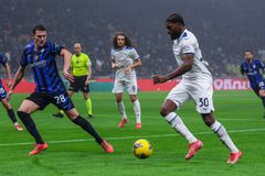 Η κυνική Ίντερ απέκλεισε τη Λάτσιο του Μανδά και «πέταξε» για τα ημιτελικά