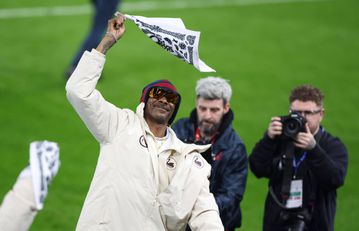 Πανικός με τον Snoop Dogg στο γήπεδο της Σουόνσι: «Μύριζε χόρτο στην φυσούνα πριν το ματς»