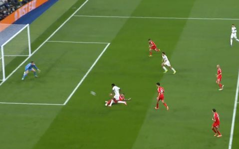 Το πέναλτι που δεν έδωσε ο Βίντσιτς στο Ρεάλ Μαδρίτης - Μπενφίκα (vid)