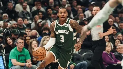 Οι Μιλγουόκι Μπακς παραμένουν «ζωντανοί» στη μάχη για την post season!